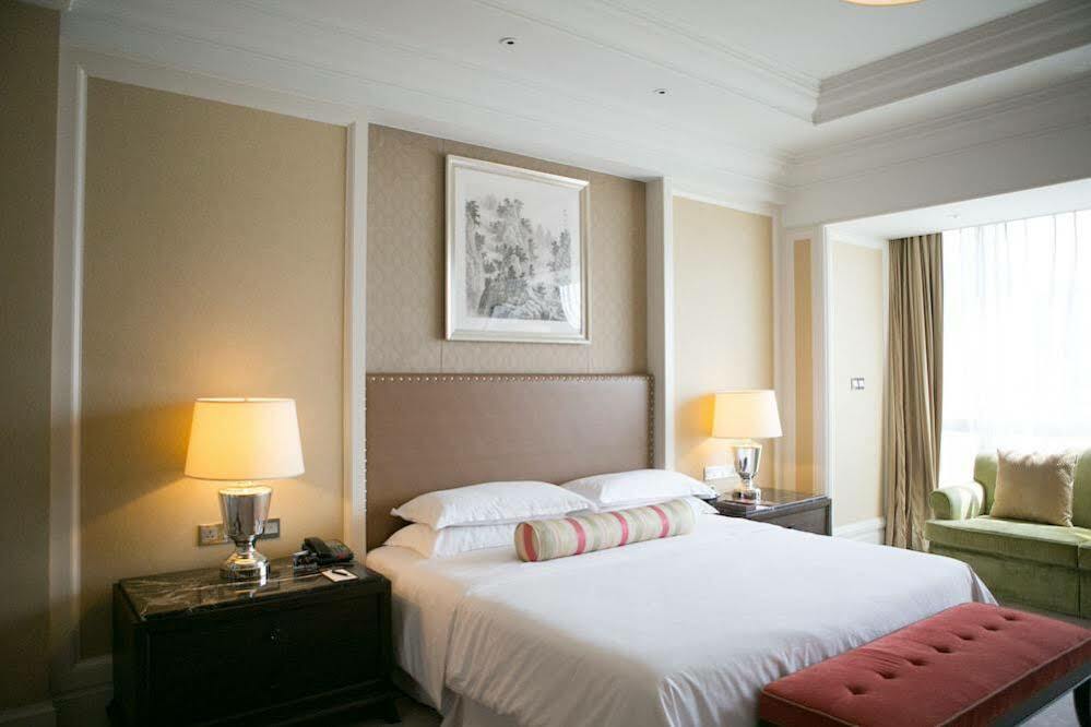 Sheraton Fuzhou Hotel מראה חיצוני תמונה
